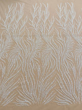 Dantela Couture Ivory cu Tulle Nude cu Siraguri, cu Margele si Paiete